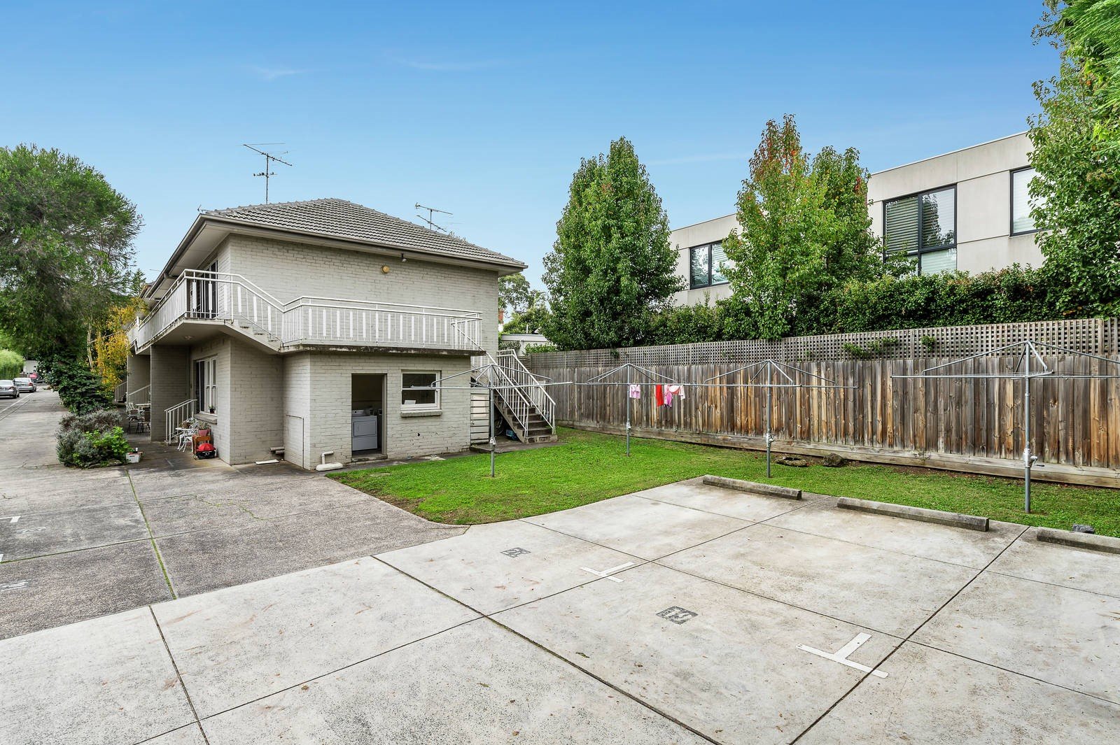 13/28 Wattle Road, Hawthorn image 8