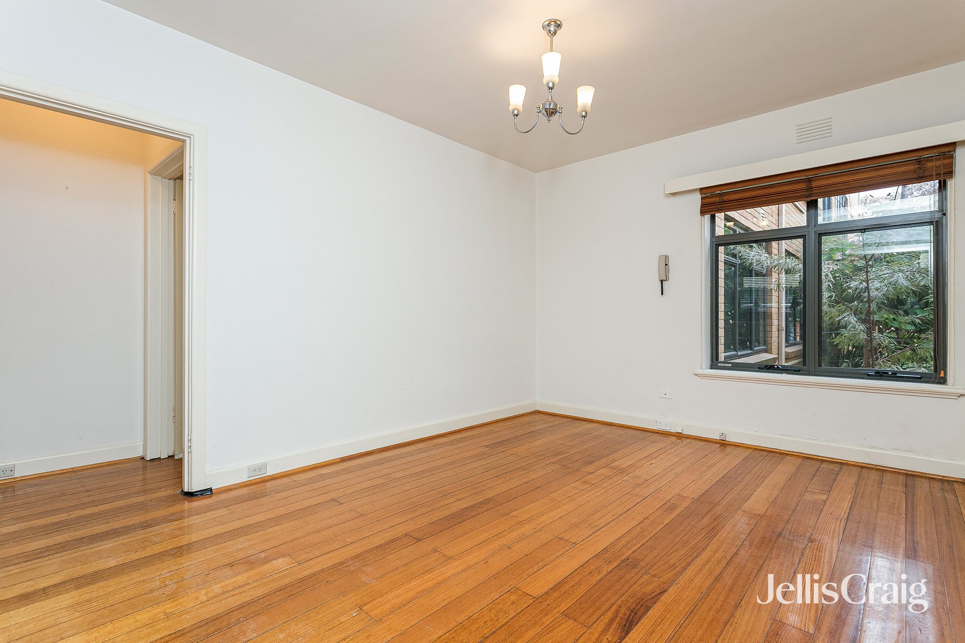 13/29 Spenser Street, St&nbsp;Kilda image 4