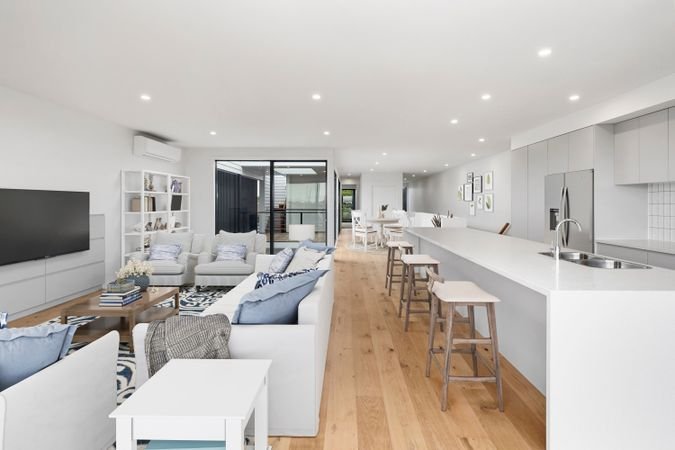 Property Gallery Thumbnail 5