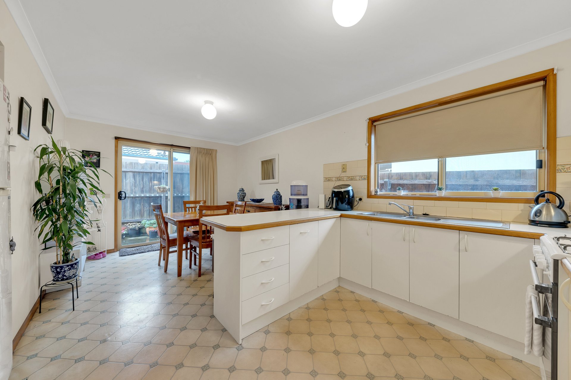 1/33 Amarina Crescent, Grovedale image 5