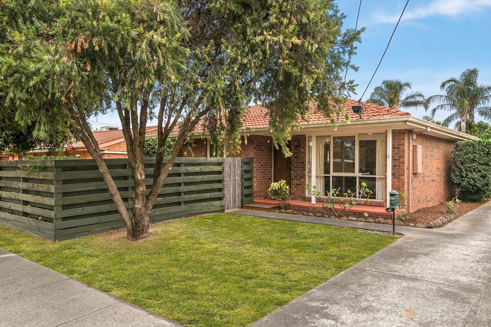 1 / 33 Cedric Street Mordialloc