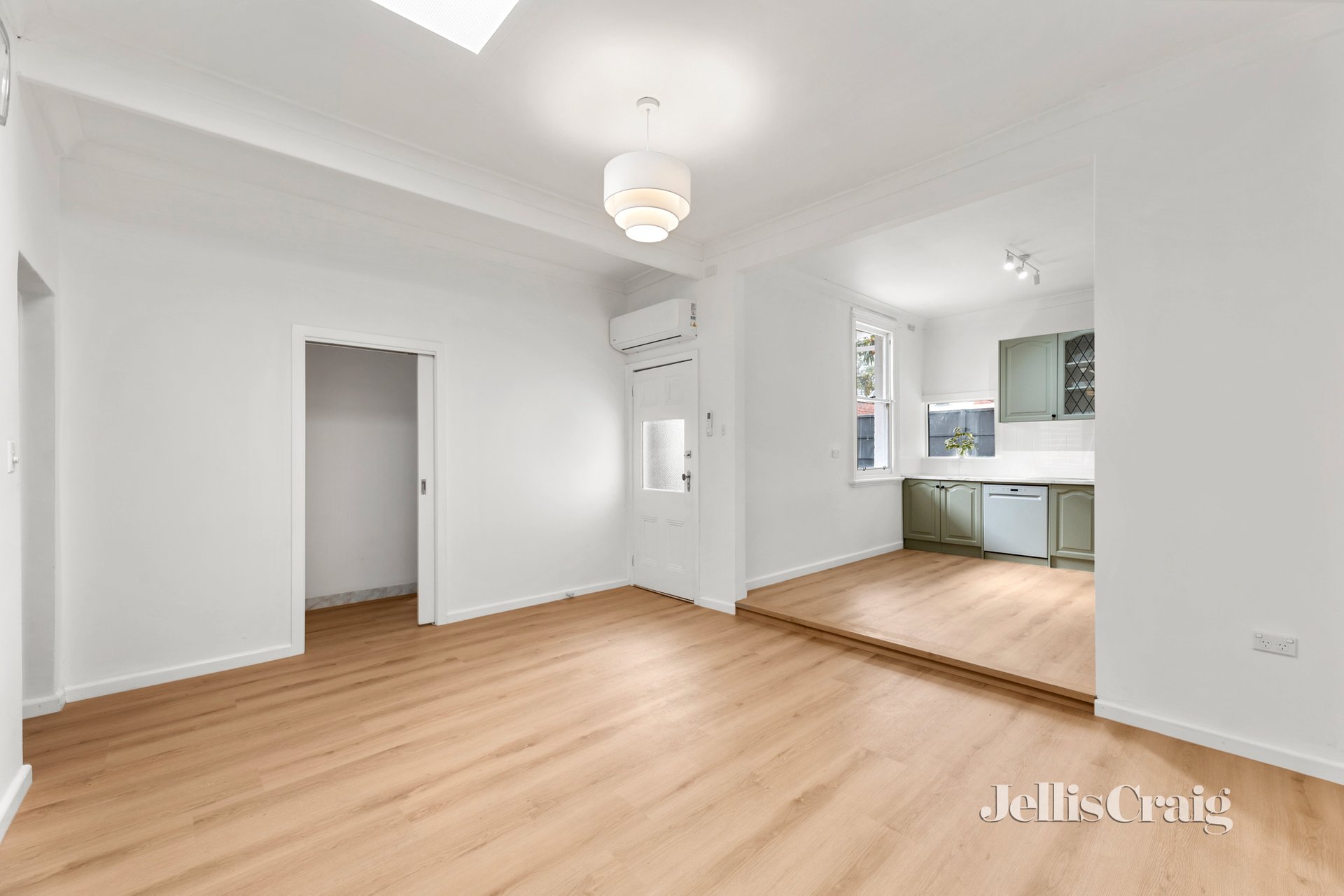133 Coppin St, Richmond image 2