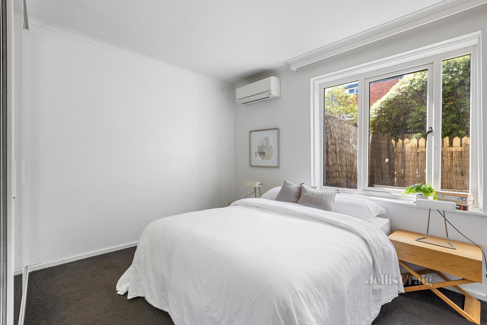 1/33 Fulton Street, St Kilda East image 6