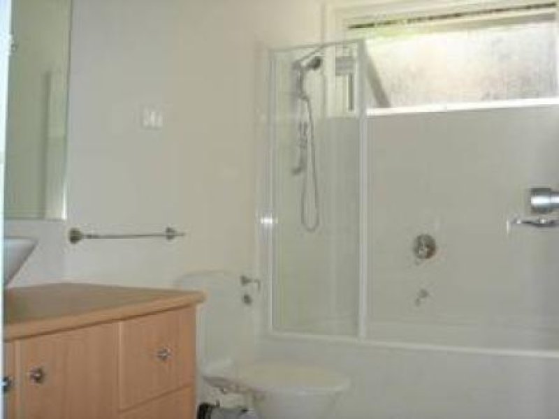 Property Gallery Thumbnail 3