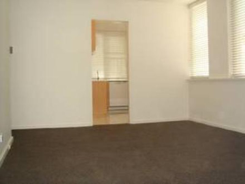 Property Gallery Thumbnail 4