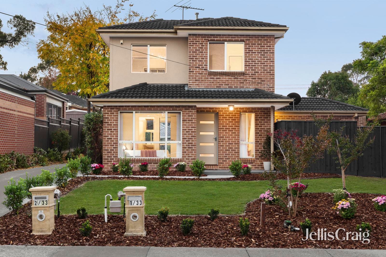 1/33 Kincumber Drive, Glen&nbsp;Waverley image 1