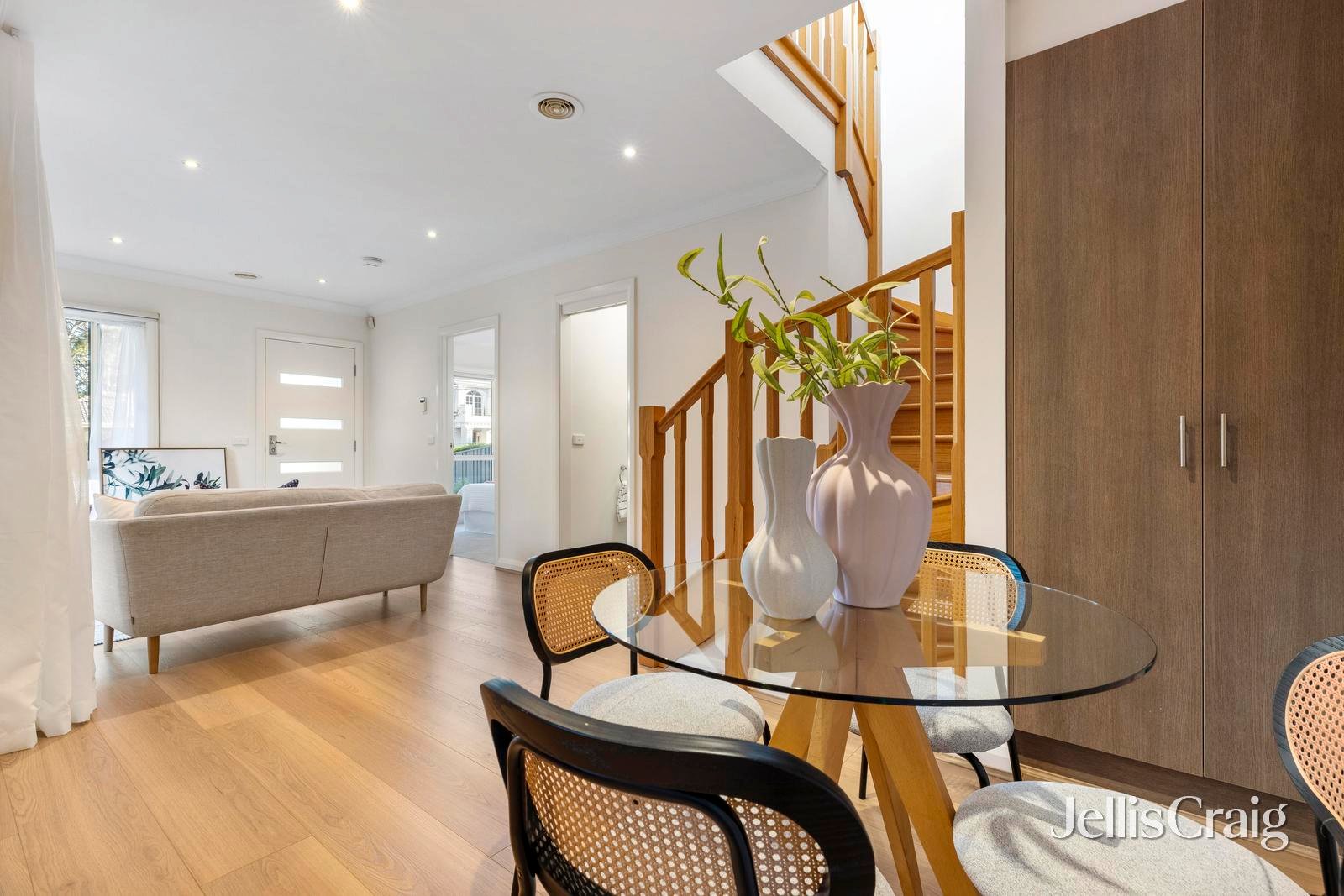 1/33 Kincumber Drive, Glen&nbsp;Waverley image 2