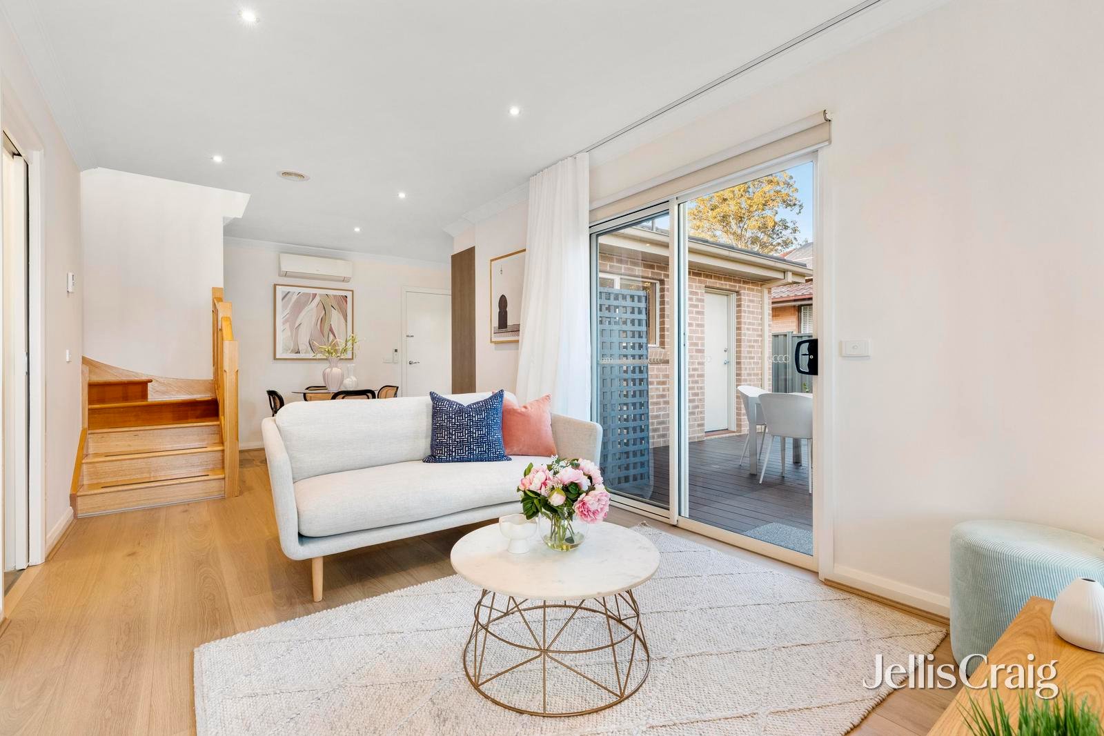 1/33 Kincumber Drive, Glen&nbsp;Waverley image 4