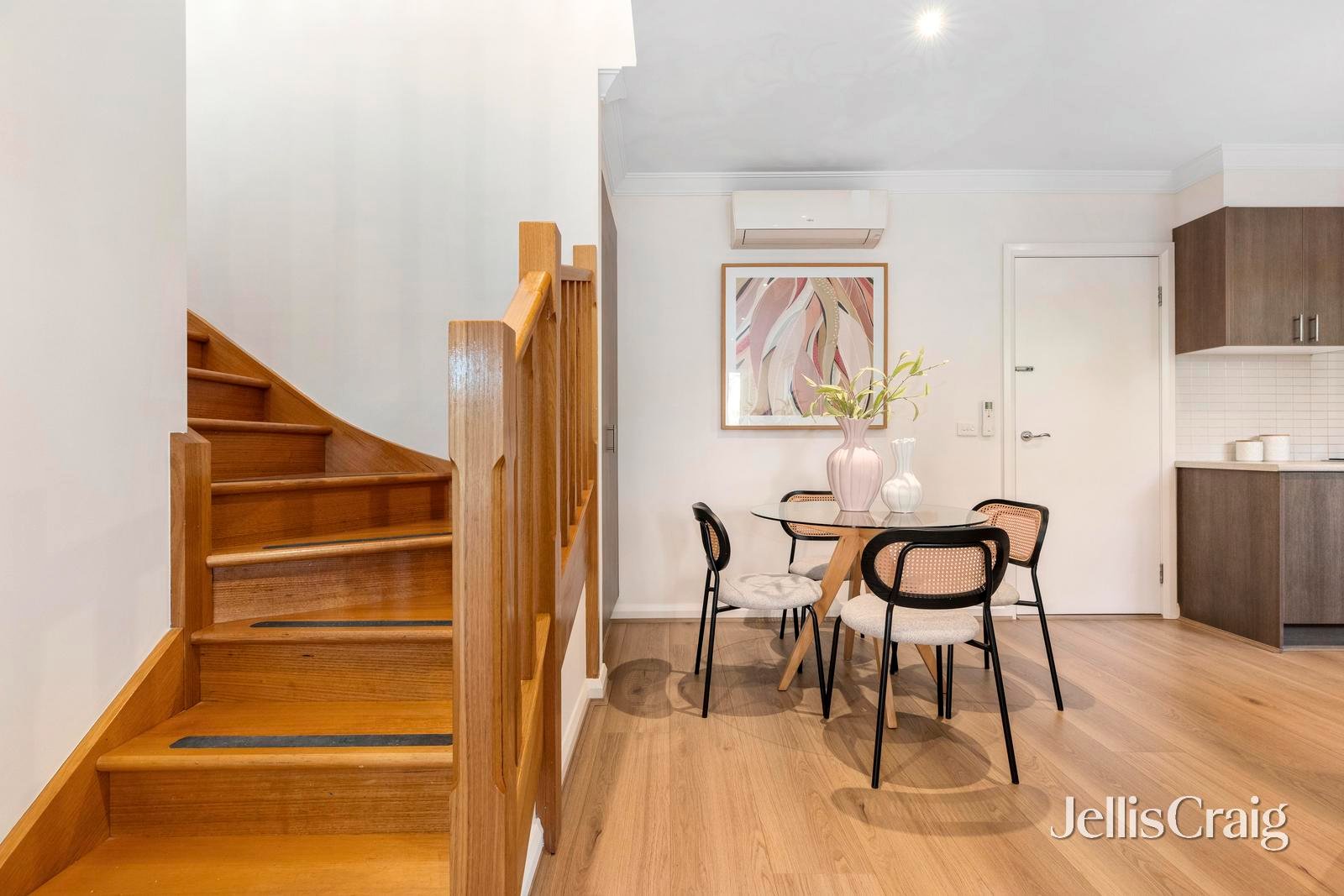 1/33 Kincumber Drive, Glen&nbsp;Waverley image 6