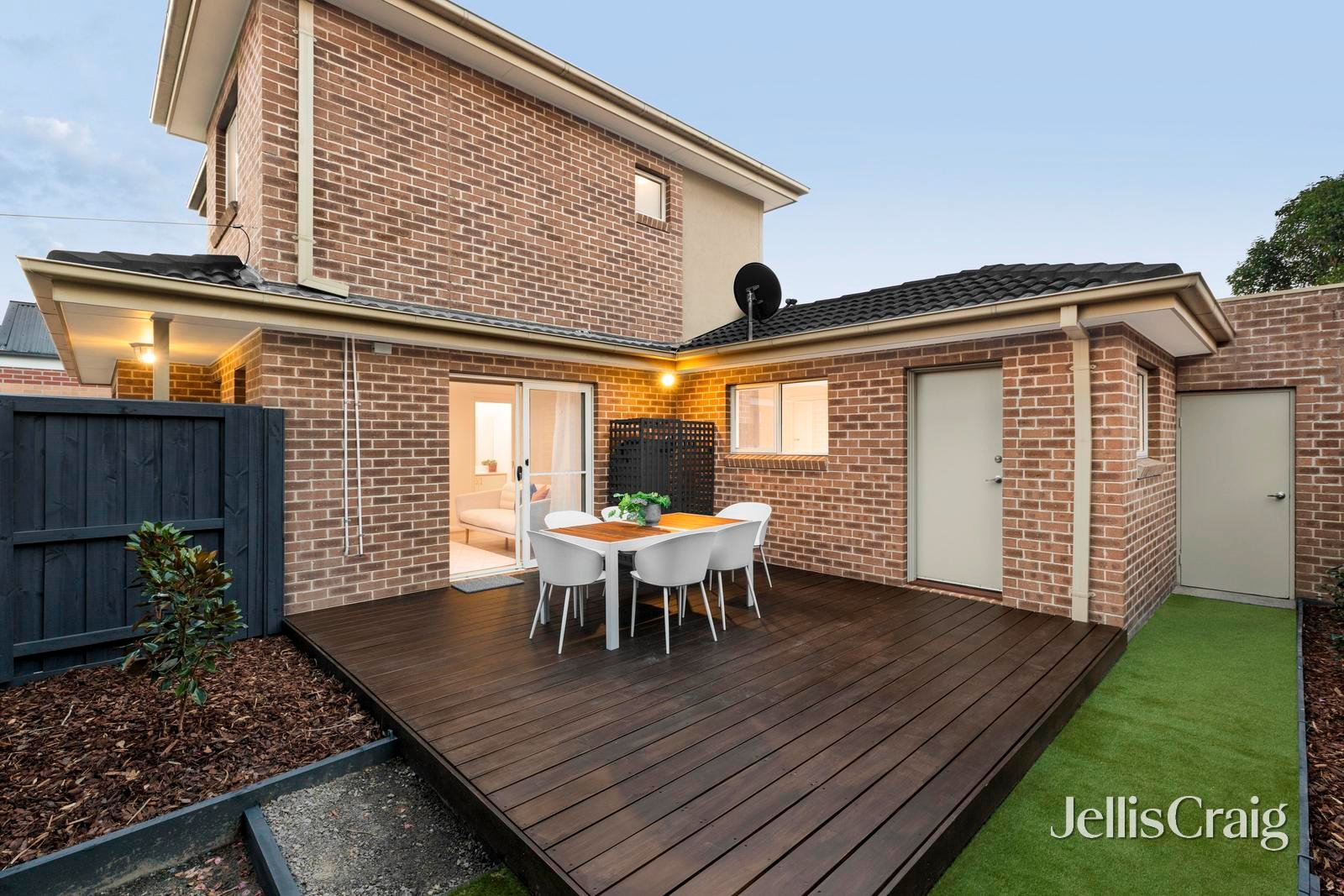 1/33 Kincumber Drive, Glen&nbsp;Waverley image 12