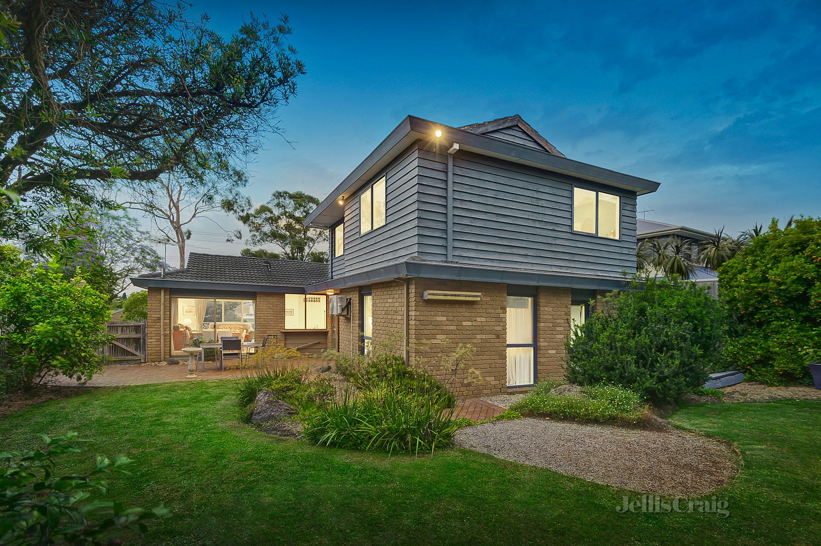 133 Lawrence Road, Mount Waverley image 10