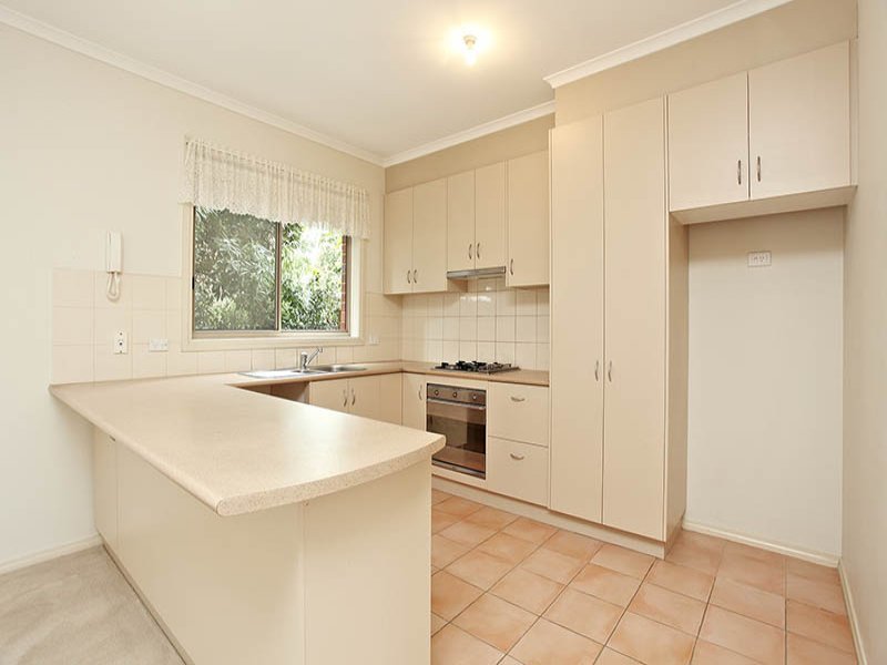 1/33 Mt Dandenong Road, Ringwood East image 4