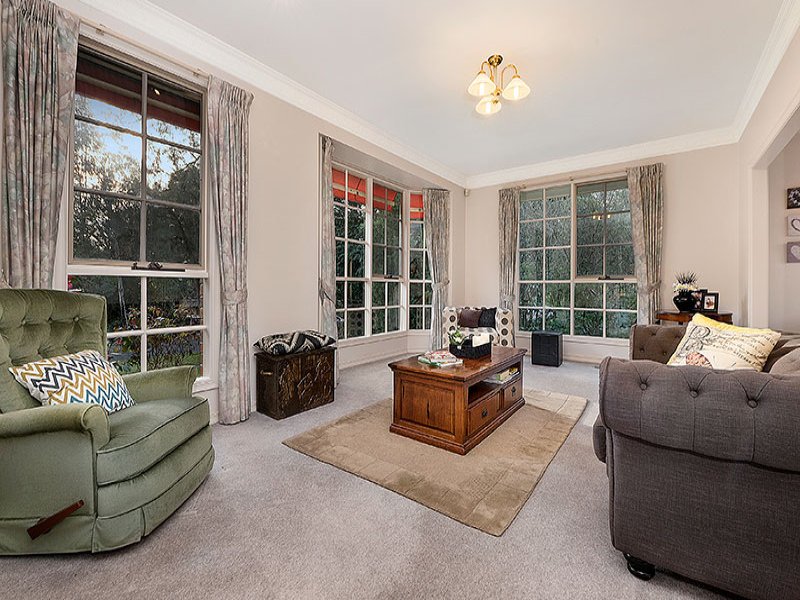 1/33 Myrtle Grove, Blackburn image 2