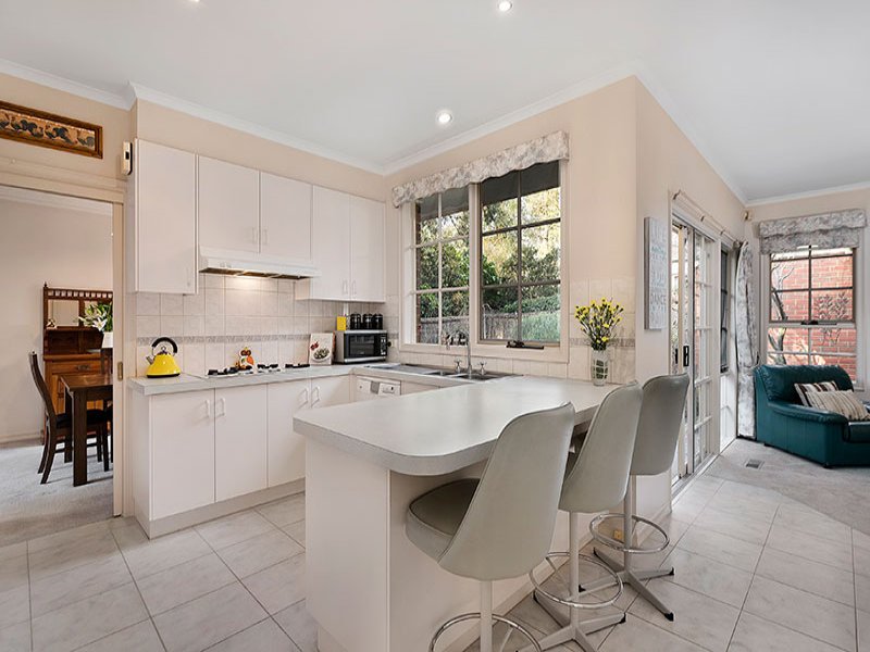 1/33 Myrtle Grove, Blackburn image 5