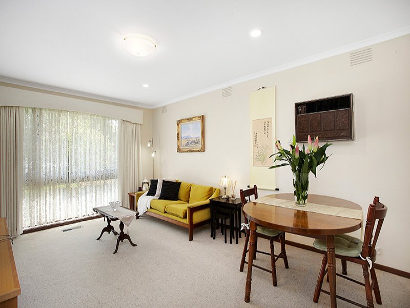 1/33 Shannon Street, Box Hill North image 2