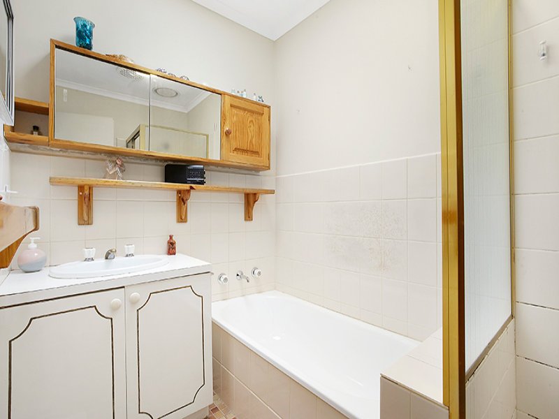 1/33 Shannon Street, Box Hill North image 7
