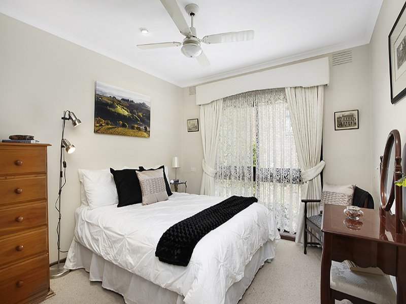 1/33 Shannon Street, Box Hill North image 8