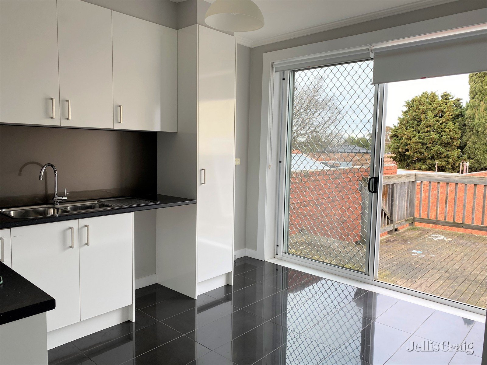 1/33 Southern Road, Heidelberg Heights image 2