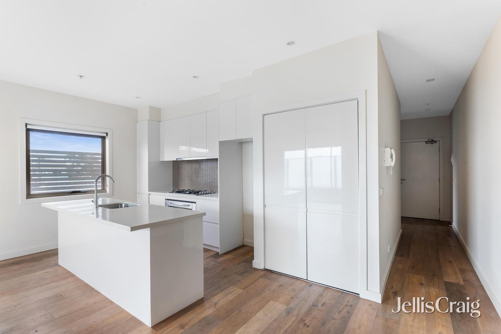 13/314 Neerim Road, Carnegie image 4