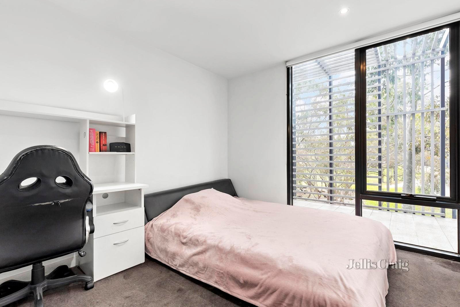 133/68 Mount Alexander Road, Travancore image 5