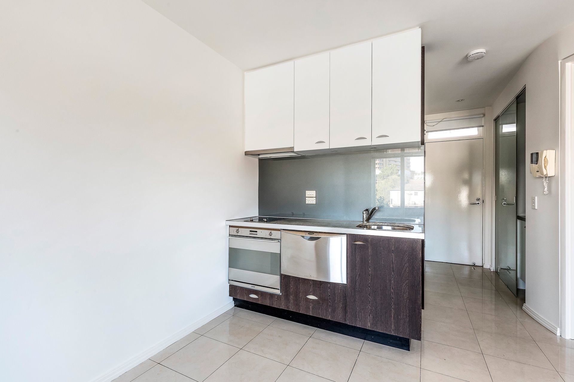 Property Gallery Thumbnail 4