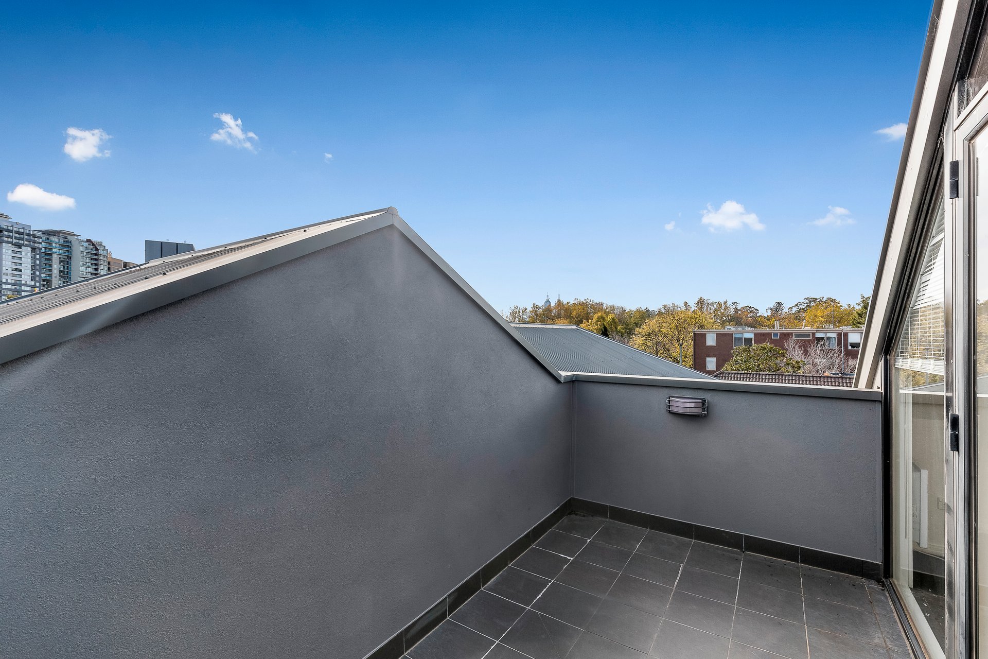Property Gallery Thumbnail 8