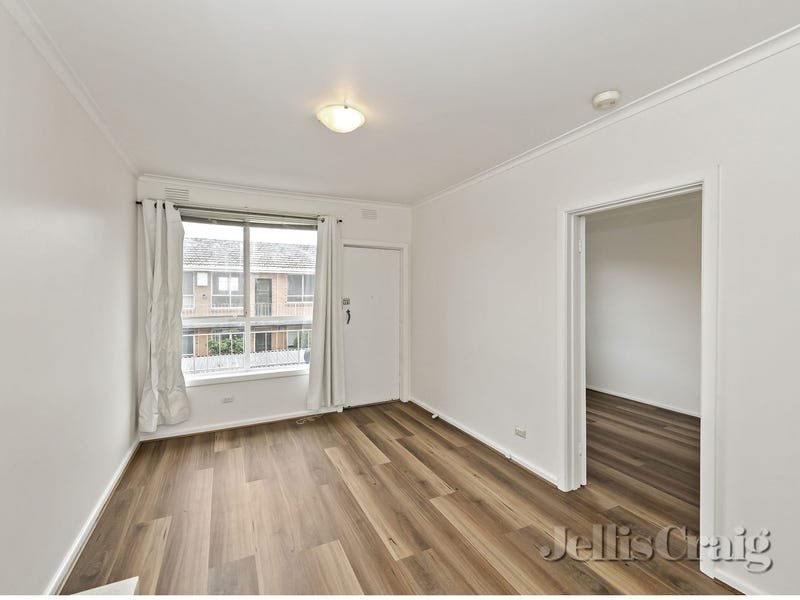 13/38 Woornack Road, Carnegie image 2