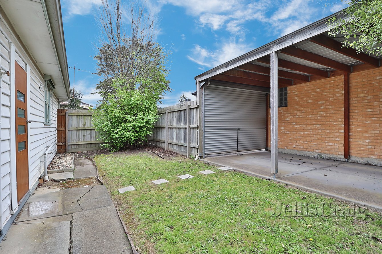 1/34 Briggs Street, Mount Waverley image 8