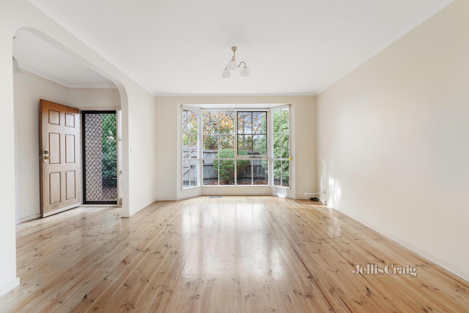 1/34 Dorothy Avenue, Glen Huntly image 2