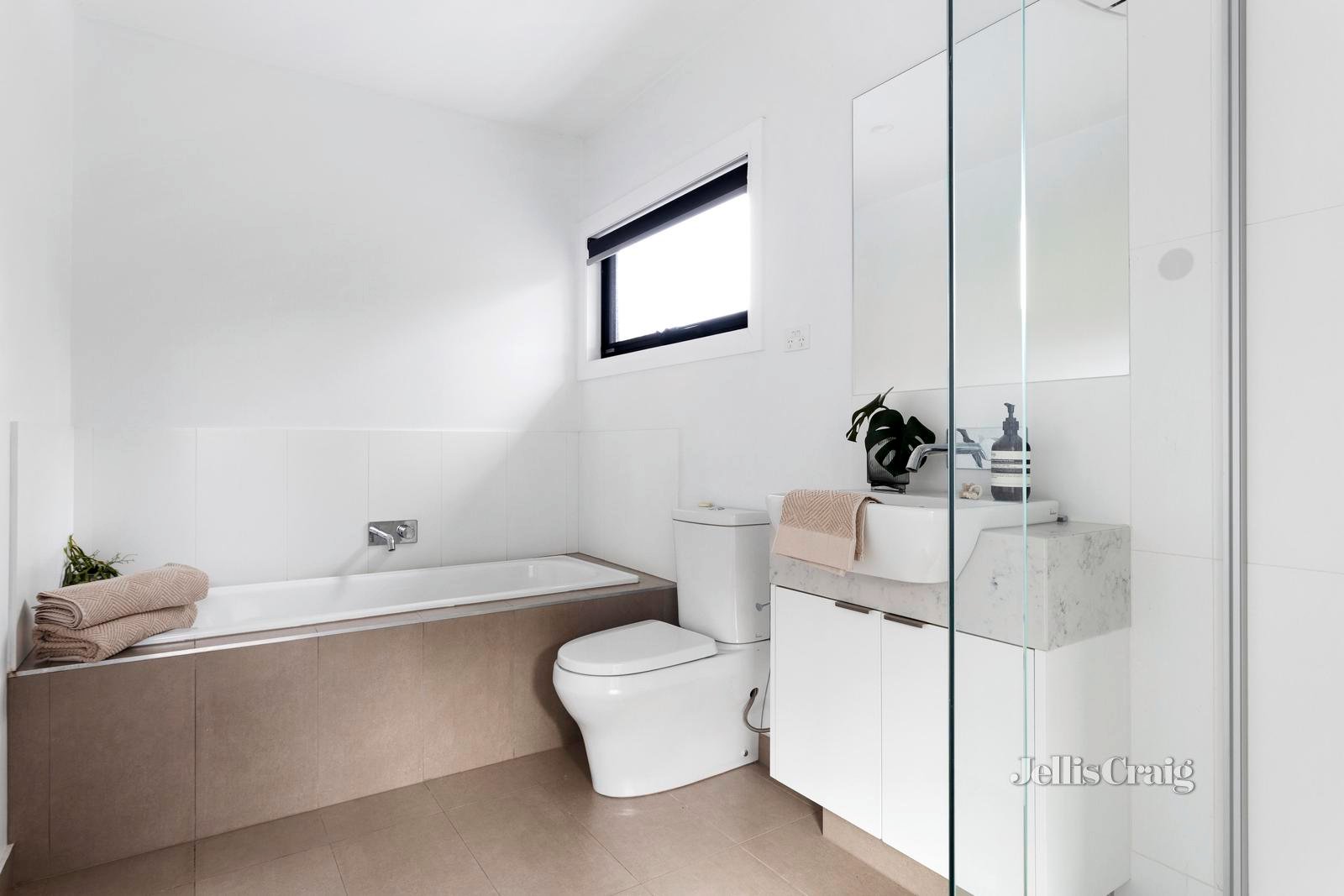 134 Green Street, Ivanhoe image 11
