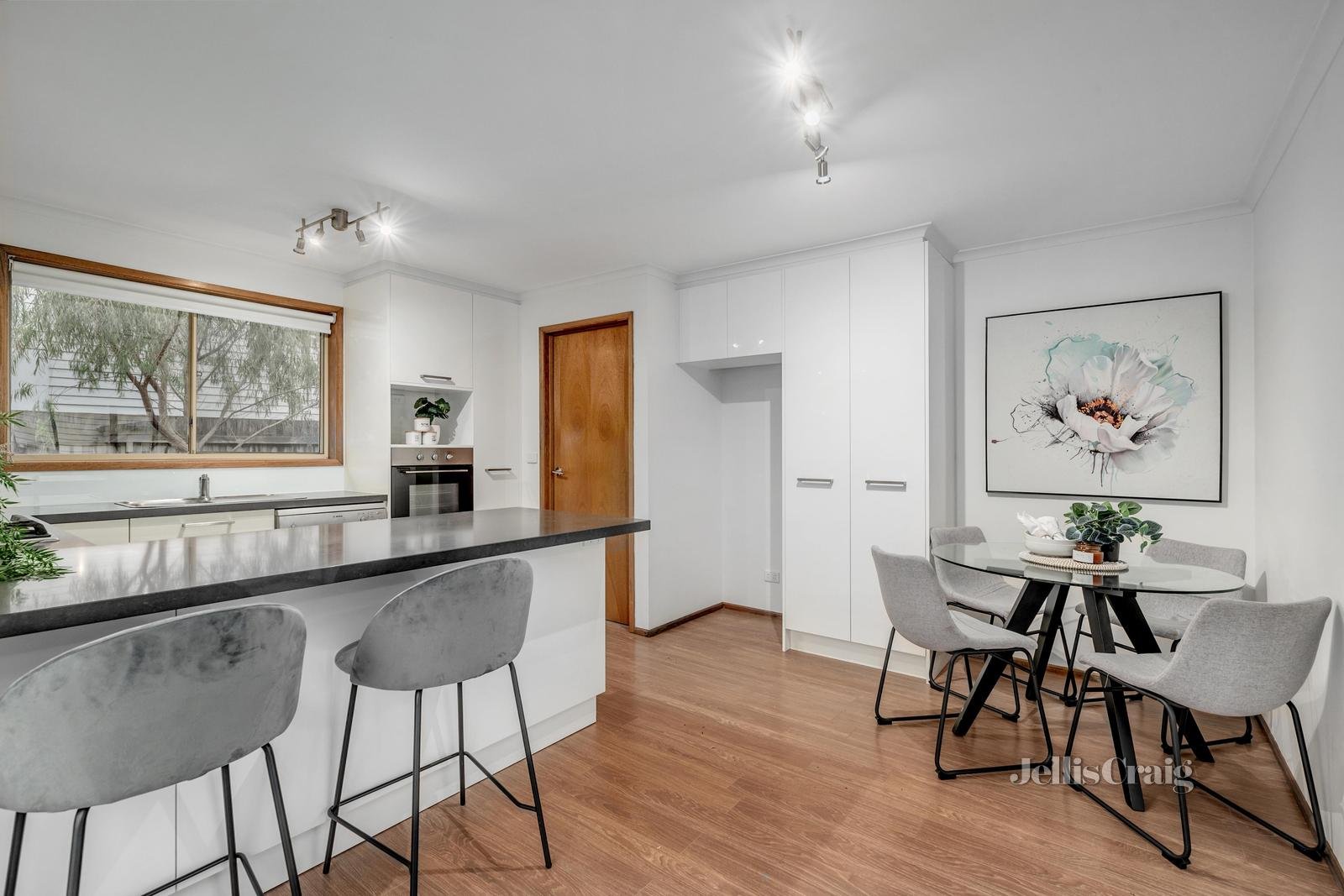 1/34 Hedge End Road, Nunawading image 3