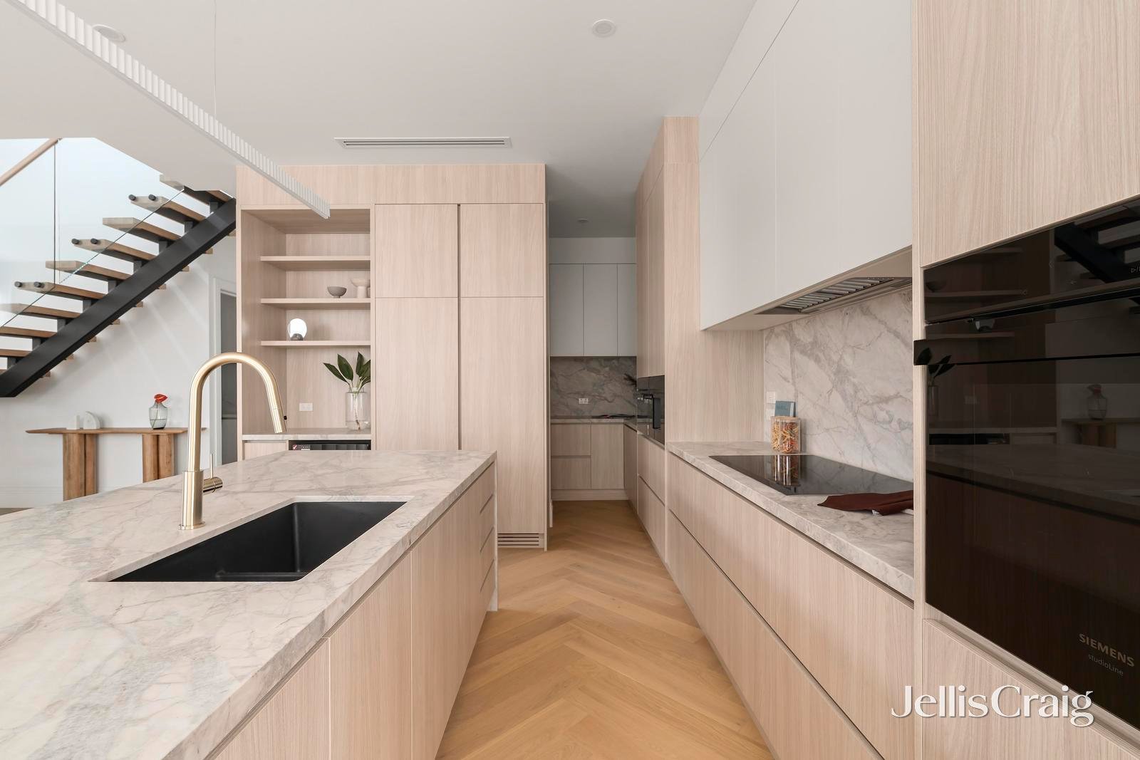 134 Holmes Road, Moonee Ponds image 5
