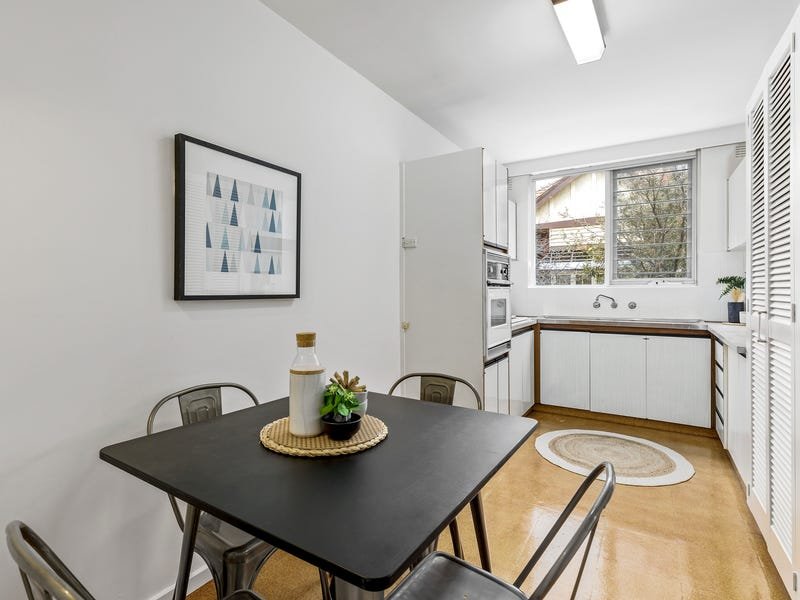 Property Gallery Thumbnail 3