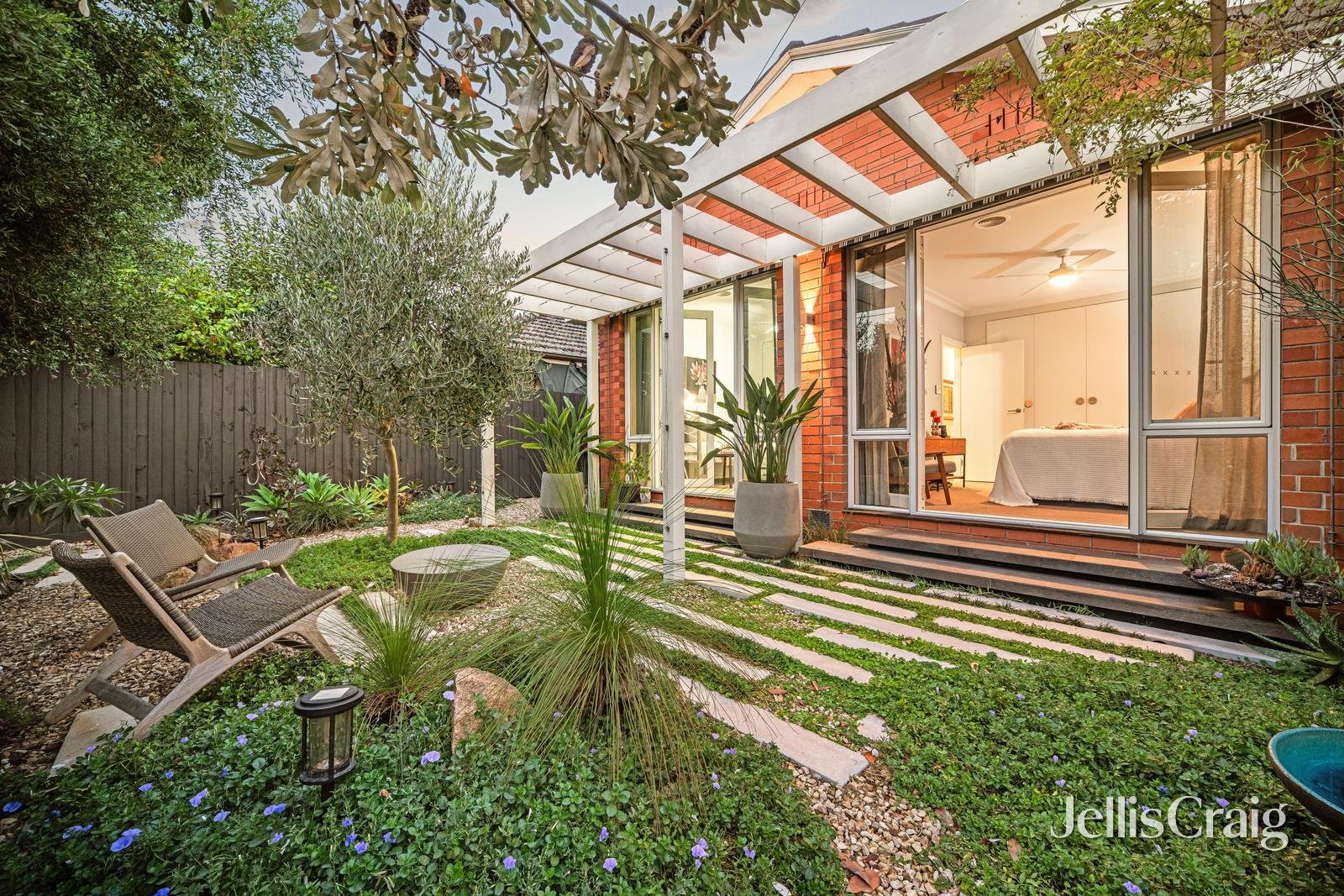 1/34 Langrigg Avenue, Edithvale image 2