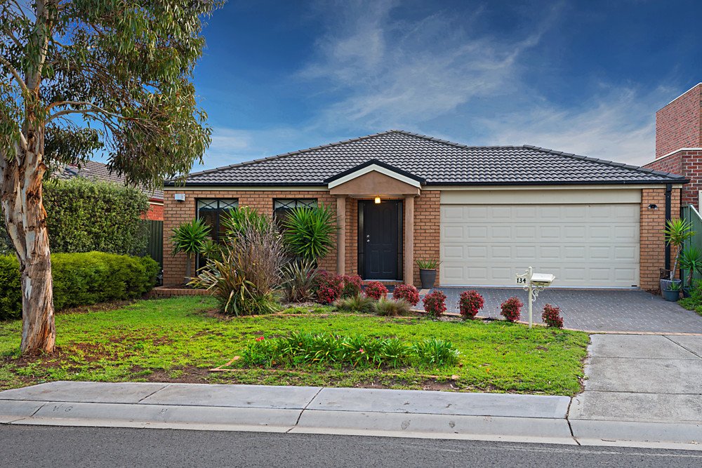 134 Marigold Crescent, GOWANBRAE VIC 3043