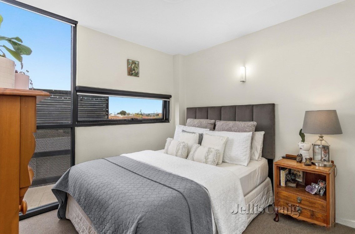 13/4 Mason Street, Newport image 9