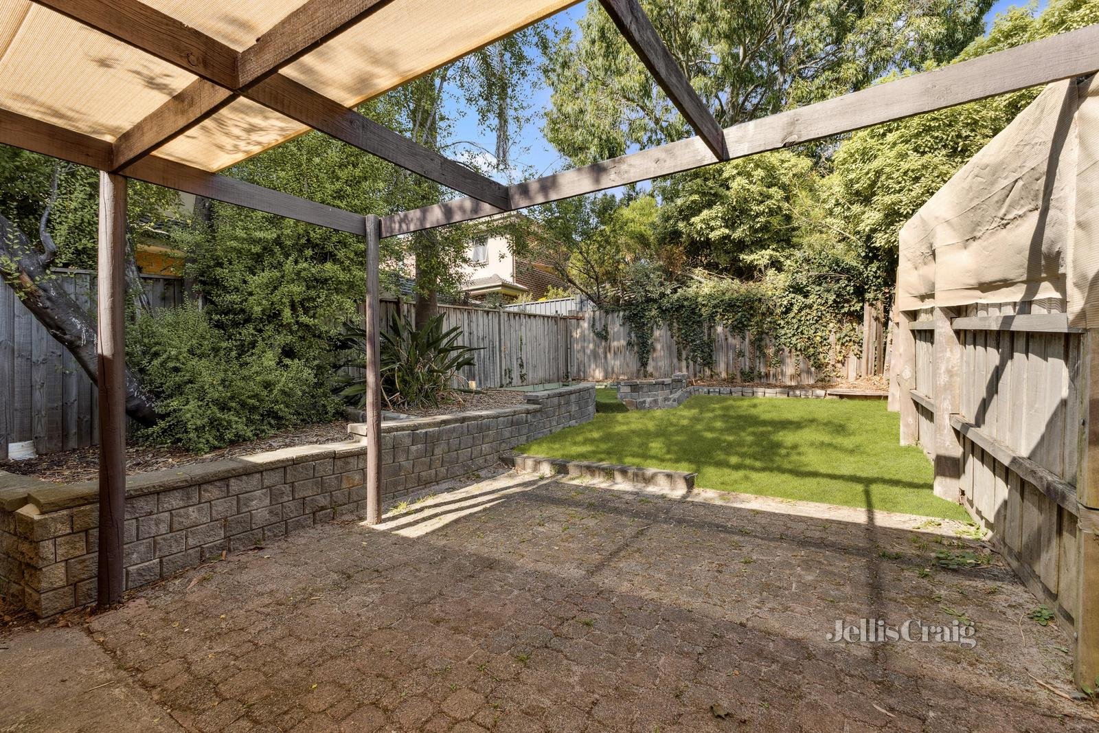 1/34 Sampson Drive, Mount Waverley image 13