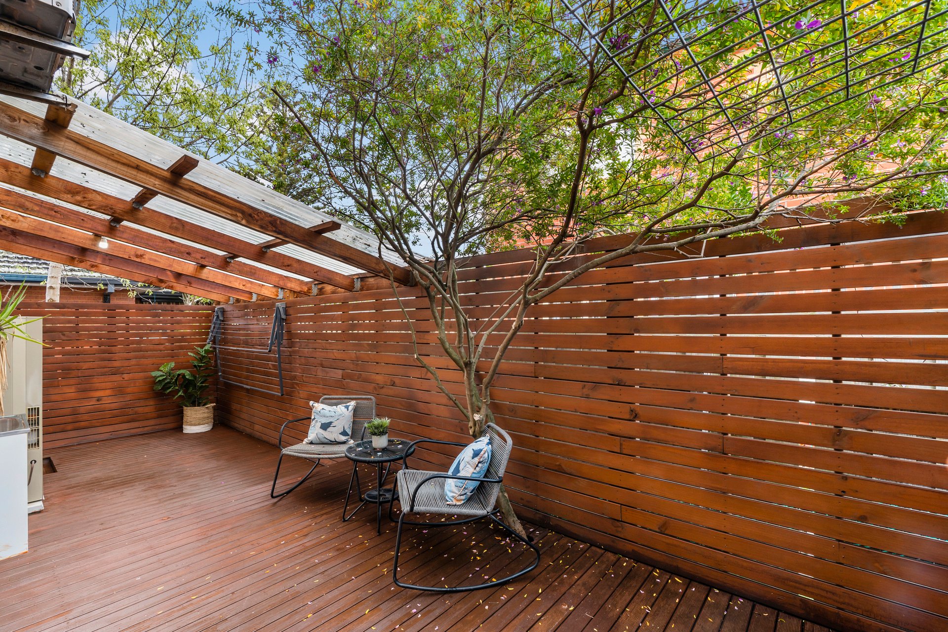Property Gallery Thumbnail 6