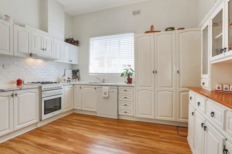 Property Gallery Thumbnail 4