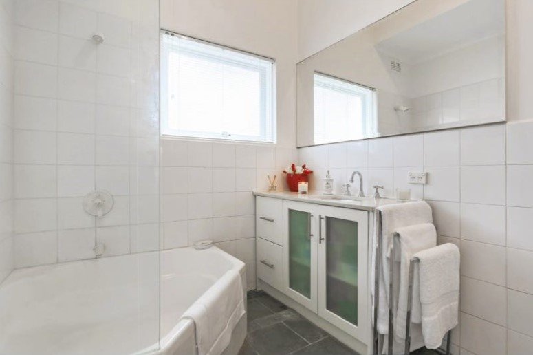 Property Gallery Thumbnail 8