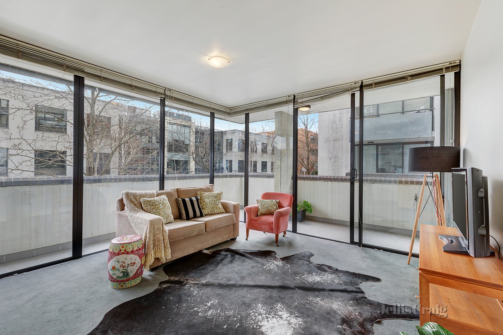 13/44 Burwood Road, Hawthorn image 2