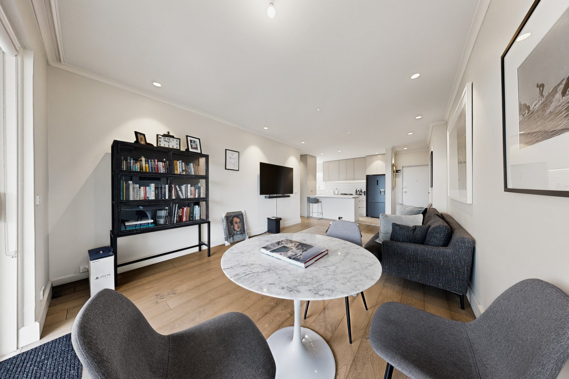 13/45A Ormond Esplanade, Elwood image 2