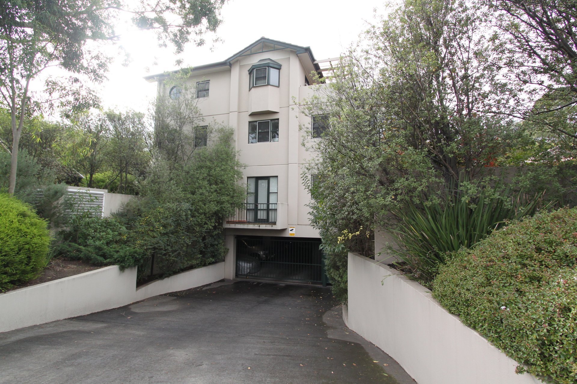 Property Gallery - Main Image