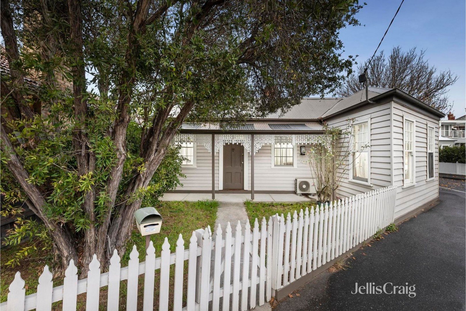 135-137 Douglas Parade, Williamstown image 1