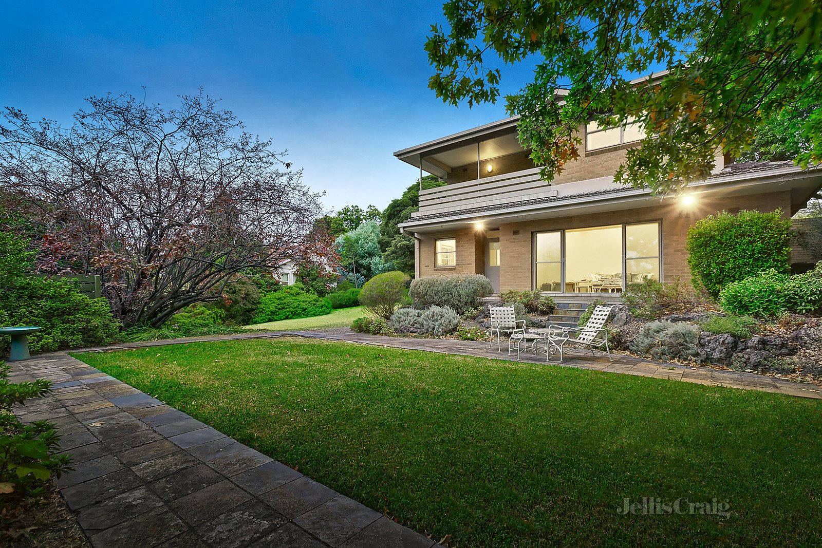 135-137 Winmalee Road, Balwyn image 3