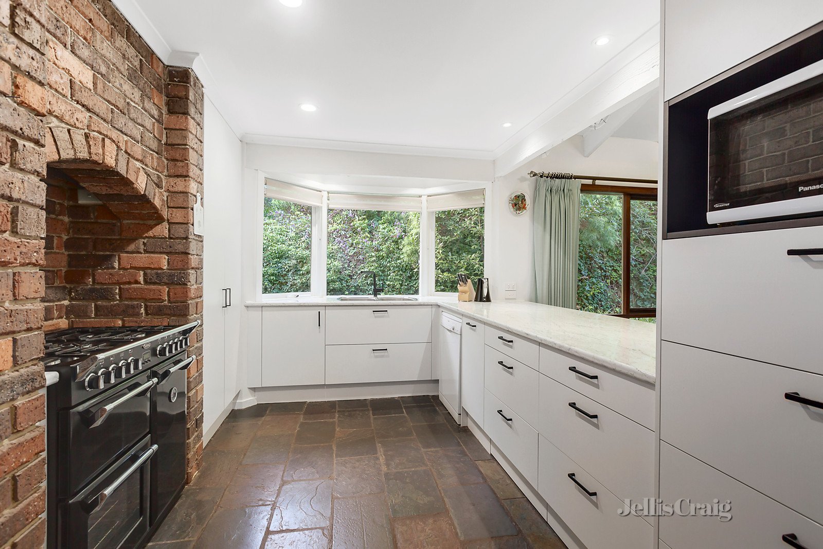 135 Glenvale Road, Donvale image 3