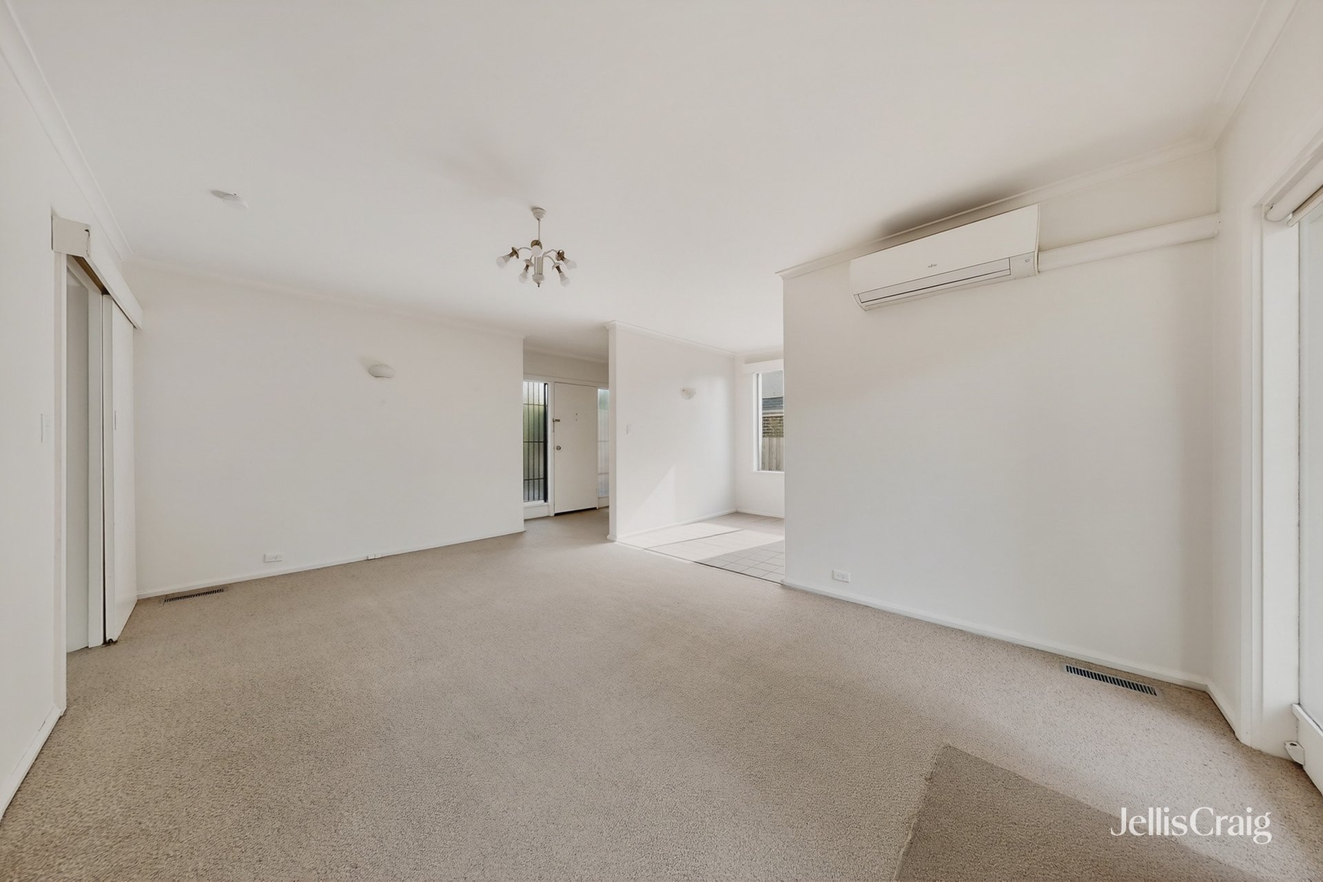 1/35 Hartington Street, Kew image 4