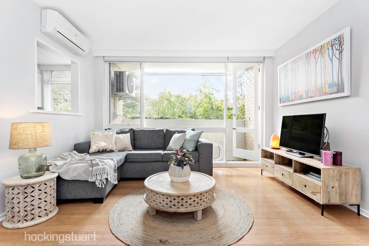 1/35 Kent Road, Box Hill image 1