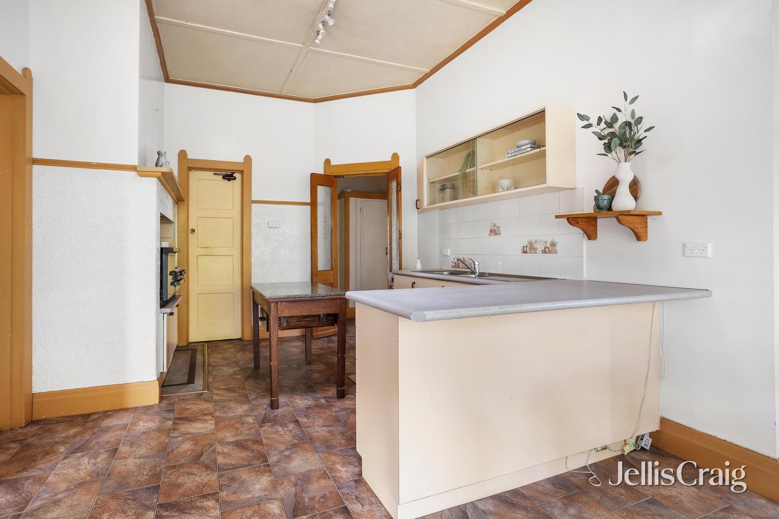 135 Maltravers Road, Ivanhoe image 5