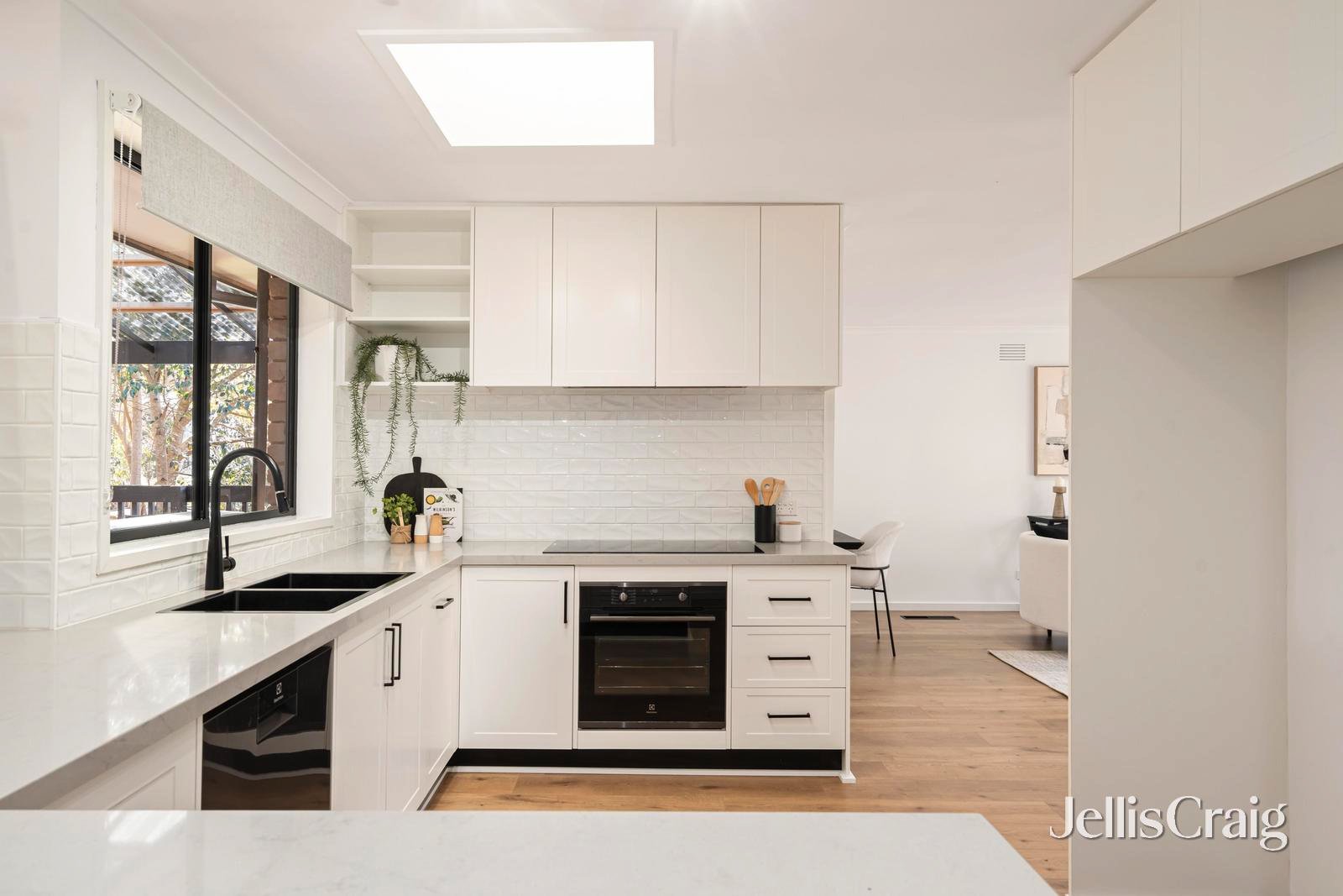135 Rolling Hills Road, Chirnside&nbsp;Park image 4